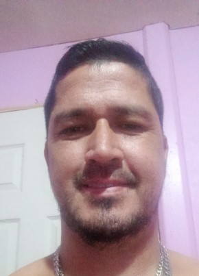 Geovanny Muñoz, 39, República de Costa Rica, Alajuela