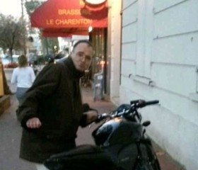 Julien, 54 года, Paris