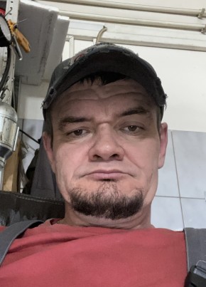 Aleksandr, 44, Russia, Krasnoznamensk (MO)
