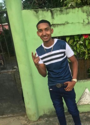 Gregory, 23, República de Santo Domingo, Bajos de Haina