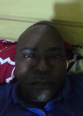Kikas, 43, República de Angola, Loanda