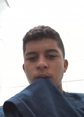 Gabriel Henrique из Santa Luzia (Minas Gerais) 25 лет