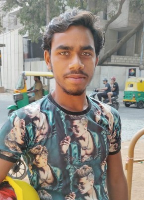 Indrajit majhi, 23, India, Bangalore