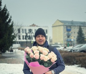 Dmitriy, 26, Baldock