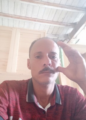 محمد الحسينى из القاهرة 40 лет