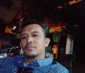 Agus Ryadi, 42, Banda Aceh
