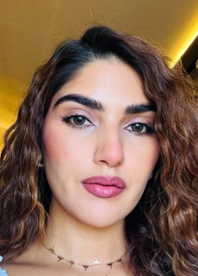 Laura из Los Angeles 33 года