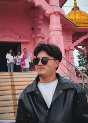 Anil Tamang из Kathmandu 18 лет