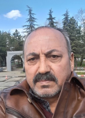 Mustafa из Mersin 59 лет