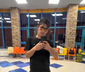 Maksim, 20, Petropavlovsk-Kamchatsky