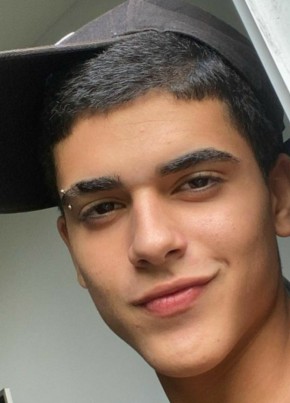 Mateus Henrique из Aparecida de Goiânia 18 лет