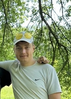 Данил из Энгельса 26 лет