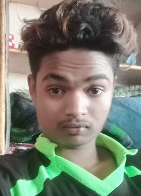 Karan, 23, India, Ahmedabad