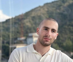 Ucnobi, 18, Tbilisi