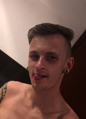 NylonNico, 27, Bundesrepublik Deutschland, Wendlingen am Neckar