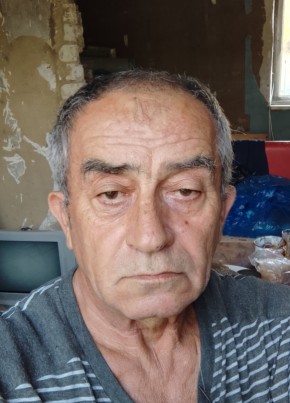 Михаил из Лермонтова 69 лет