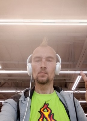 Luka Dobrolyubov, 51, Russia, Moscow