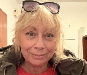 Marina, 64, Baden-Baden