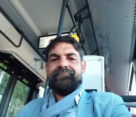 Giovanni, 42, London