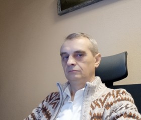 Василий, 65 лет, Київ