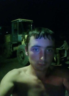Евгений, 31, Россия, Новобурейский