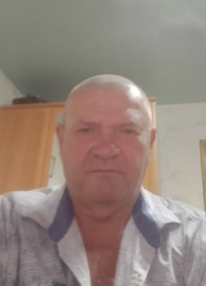 Владимир из Ейска 62 года