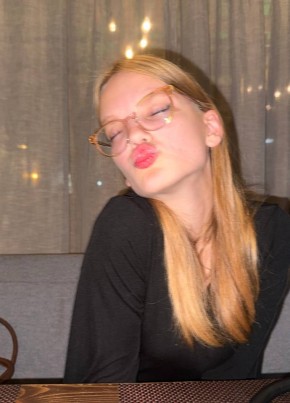 Снежана из Омска 19 лет