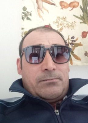 Умид из Талдықорғана 44 года