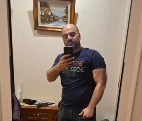 Huseyn, 36, Baku