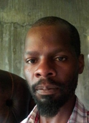 Enoque Júnior, 32, República de Moçambique, Lourenço Marques