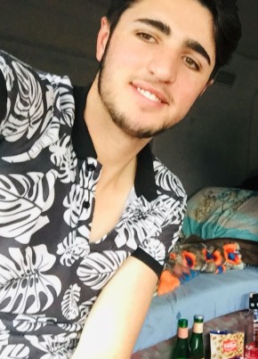 Muhammed, 23, Türkiye Cumhuriyeti, İstanbul