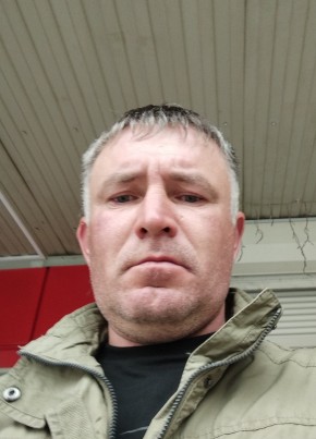 Роман из Волжска 42 года