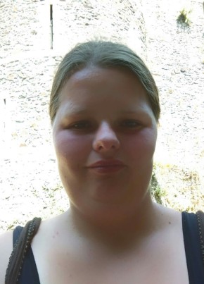 Kelly, 33, République Française, Fougères