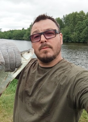 Кирилл из Мытищи 44 года