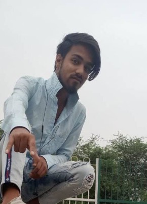 Deepak, 22, India, Delhi