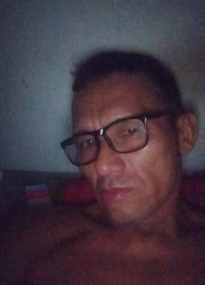 Roger Santos Rei из Manáos 54 года