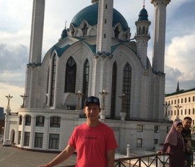 Владислав, 20 лет, Пермь
