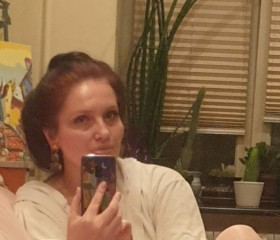 Karolina, 46, Moscow