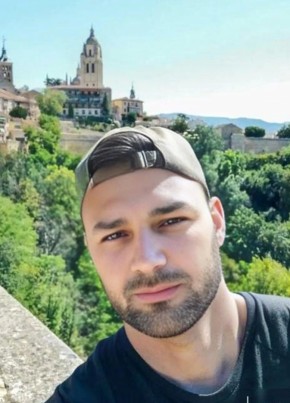 Ulugbek Islamov из Qarshi 32 года