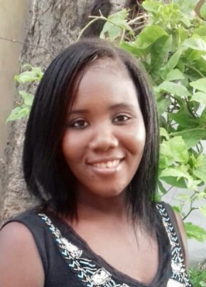 Monica Brutis, 27, Repiblik d Ayiti, Pòtoprens