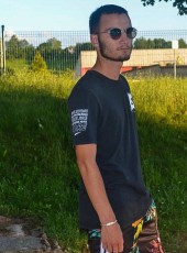 Aymeric, 19, France, Villefranche-sur-Saone