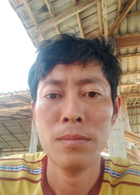 เบ้น      ครับ, 38, ราชอาณาจักรไทย, ปง