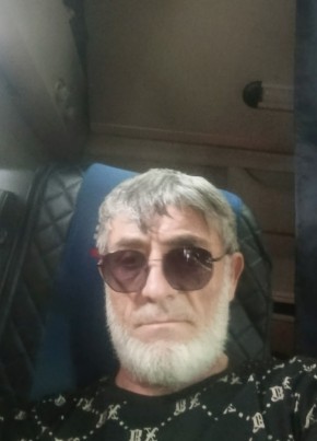 Али из Москвы 51 год
