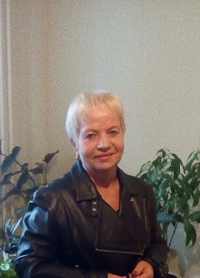 Анна, 71, Россия, Сургут