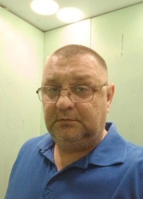 ДМИТРИЙ из Москвы 47 лет