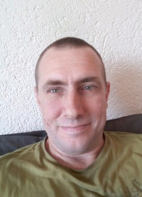 Vincezzo, 41, Schweizerische Eidgenossenschaft, Freiburg im Üechtland