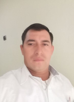 Bernardo из Asunción 18 лет