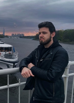 Вадим из Los Angeles 24 года