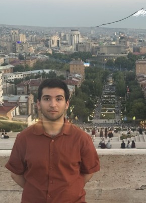 Эдгар из Лобни 20 лет