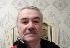 Vladimir, 72 - Just Me